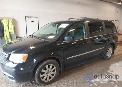 2014 Chrysler Town & Country Touring z USA, uszkodzony, nr VIN 2C4RC1BG8ER198208